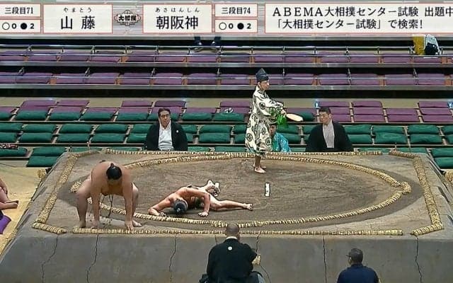 “劇的”白星目前の悲劇に「あーー！」館内悲鳴 体重“2倍”差対決でよもやの結末「なんじゃこれ」「めずらしい」驚きの声