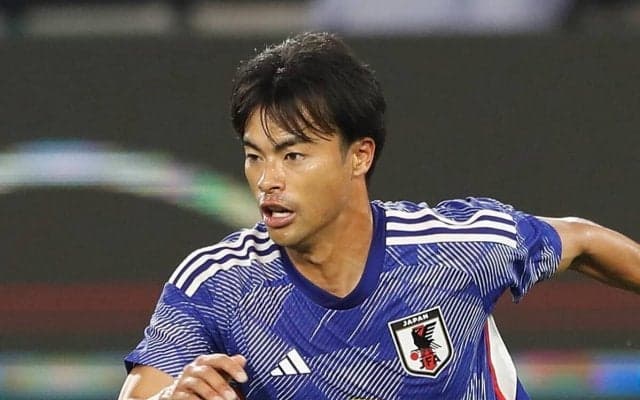 三笘薫とアンス・ファティは共存できるか　バルサの至宝が「開眼」するには？