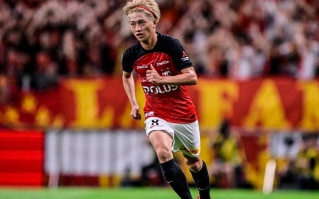 「ジャッジリプレイを待ちます」浦和レッズMF小泉佳穂がリンセンの決定機について語る。伊藤敦樹の活躍には「さすが敦樹という感じで、普通に叫んでいました（笑）」と笑顔