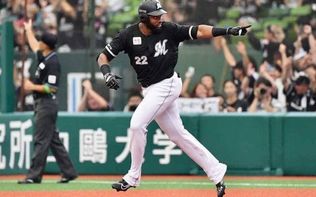 場内仰天の“超低弾道”は「合成か疑う」　感覚麻痺するファン続出「重力ってなんだろう？」