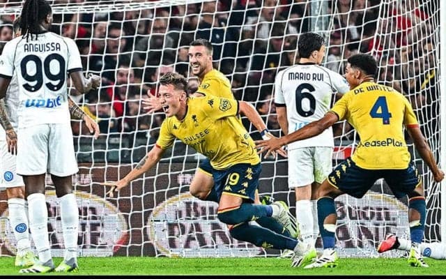 レテギ被弾のナポリ、2点差追いつくもジェノアにドロー【セリエA】