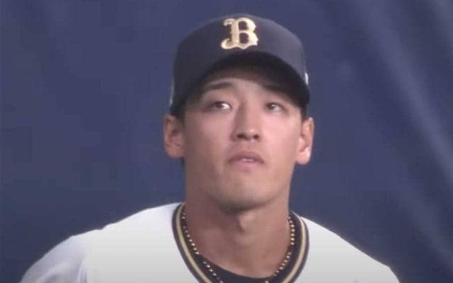 “落ちてこない”打球を執念キャッチ　喝采も無表情…スマート美技が「完璧すぎ」