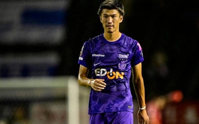 「完璧すぎる」「連携が冴え渡ってる」広島の満田誠→加藤陸次樹の“下部組織ホットライン” の首位撃破弾に称賛続々！「この天才2人は代表呼んで欲しいけど」との声も