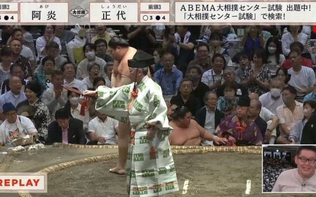土俵下に落下した力士 悔しい顔を浮かべるも直後に行司を気遣う素振りに反響「ジェントルマン正代」「やさしみ」