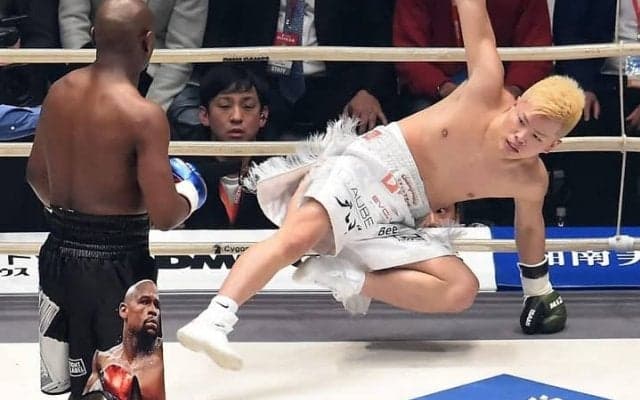 「実績は伊達ではない」那須川天心の圧勝劇に海外メディアも熱視線！「メイウェザーに泣かされた屈辱から突き進んでいる」