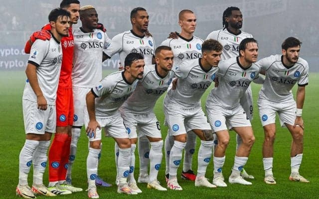 一体どこが変わった？ナポリがCL用にもアウェイユニフォームを発表、元のデザインがUEFAの規定に抵触か