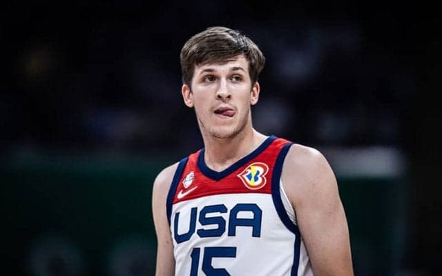 オースティン・リーブスがバスケW杯優勝&MVPの元同僚を賞賛「デニス・シュルーダーに拍手を」