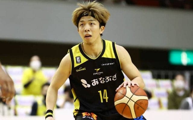 B1広島が練習生の久岡幸太郎と選手契約…岡崎GM「シーズン序盤を中心に」補強の経緯説明