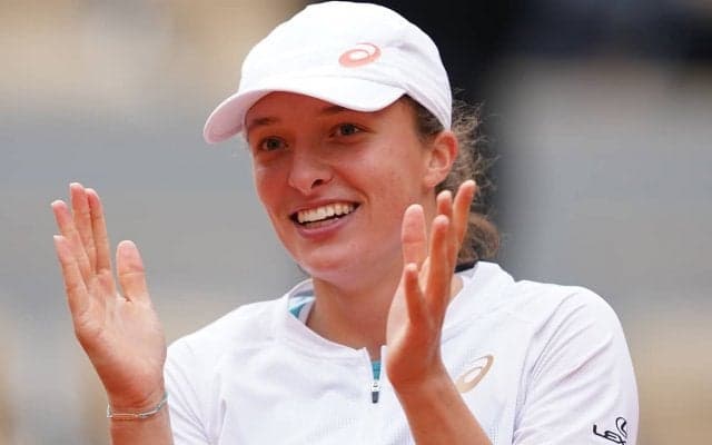 シフィオンテクが母国ポーランドで優勝会見!「まだ困惑している」