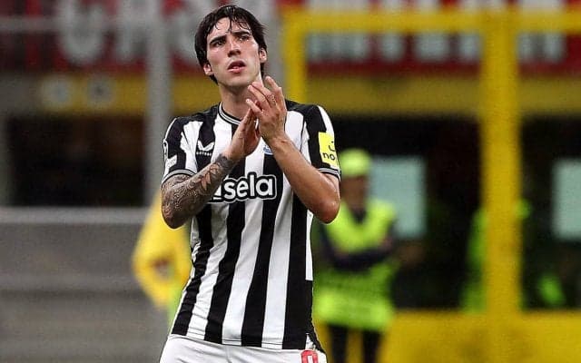 「一生忘れられない日だ」昨季までプレーしたミランとの対戦、トナーリは凱旋試合を振り返る「素敵な歓迎を期待していた」