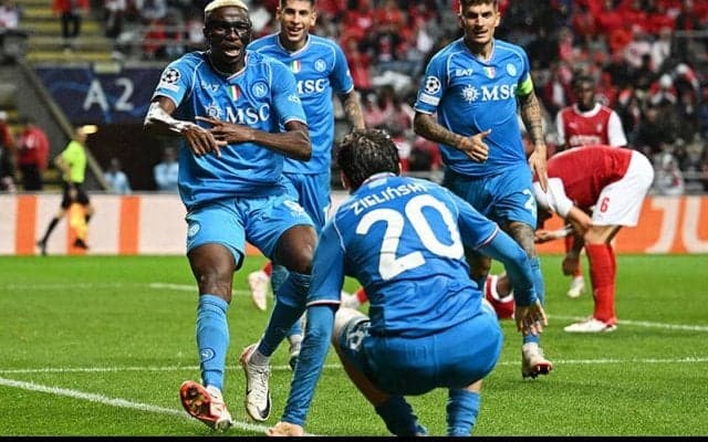 一時同点もブラガの反撃を凌いだナポリが終盤のオウンゴールで薄氷の勝利【CL】