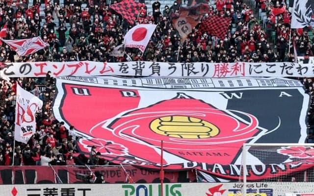 「サポーターの暴力」欧州の現状 イタリア人記者は「大規模な事件が減少した代わりに人種差別が激しさを増している」