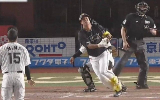 スタンド総立ち！打った瞬間ホームラン 復活したポストシーズンに強い男 ラオウ・杉本裕太郎が“エグすぎる一発”を左中間最深部に叩き込む瞬間