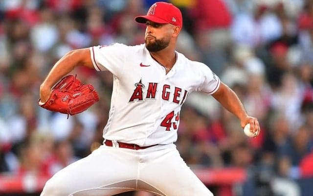 【MLB】エ軍サンドバルが緊急降板、大きく口を開けて苦悶の表情　右脇腹の張り…また負傷者続出