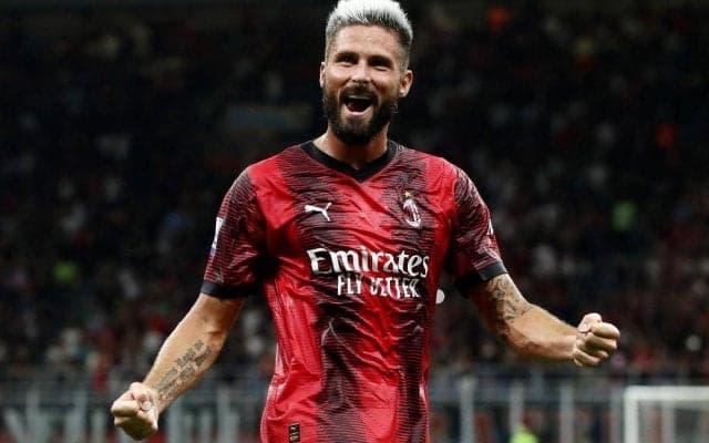 「傑作だ」「カッコかわいい」ミランとオフホワイトのオフフィールドユニフォーム第2弾が発表！移動時のスーツや小物も展開