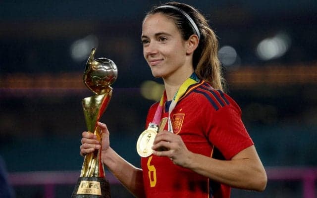 「今ではサッカーに集中」騒動が収束に向かっているスペイン女子代表、女子W杯最優秀選手のボンマティが語る「最初はストレスと不安が…」