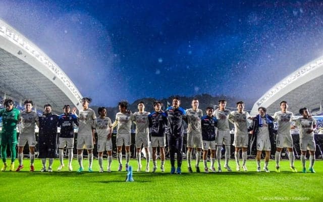 「めちゃめちゃセンス良い！」J1川崎が観戦者にプレゼントする「ハロウィン特製ユニフォーム」が大絶賛！ お菓子とパンプキンがデザインされた特別デザイン