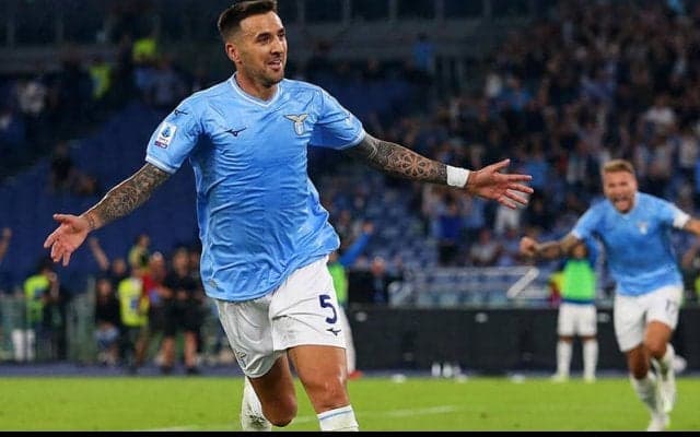 鎌田とポジションを争うベシーノ弾でラツィオがホーム初白星、鎌田は2戦連続出場機会なし【セリエA】