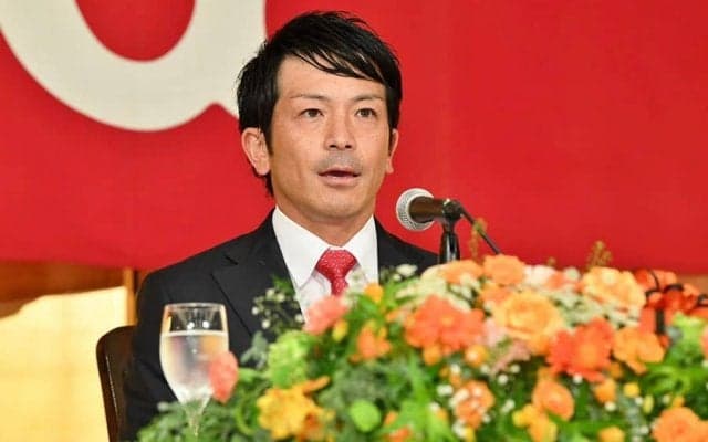 松田宣浩が引退会見で号泣「ムードメーカーでなく戦力」　原監督の激励思い出し絶句