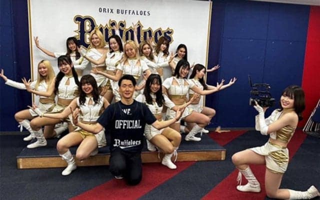 “美女軍団”もビックリのサプライズ　男性職員がキレキレダンス踊った裏側