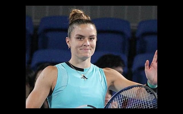 サッカリ東レ4強 ガルシア撃破