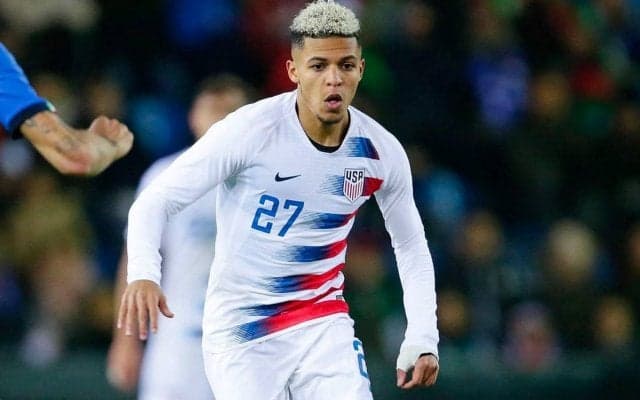 新天地への加入発表から数時間…元アメリカ代表FWがホテルで強盗被害、スニーカーや時計など1580万円