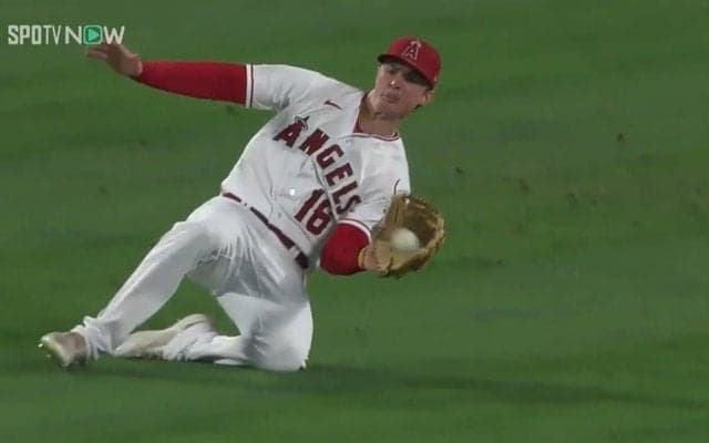 大谷翔平の後輩が好守の主役に！涼しい顔で飛球キャッチからニッコリ顔 「ミッキー最高」「笑顔ヤバ」ファンもギャップ萌え