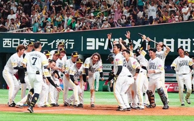 熱いパのCS争い…1.5差に3チームひしめく　鷹は2発で逆転サヨナラ、ロッテは延長制す