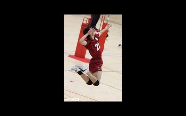 専大に第３セットを奪われるも、次セットで立て直し勝利！