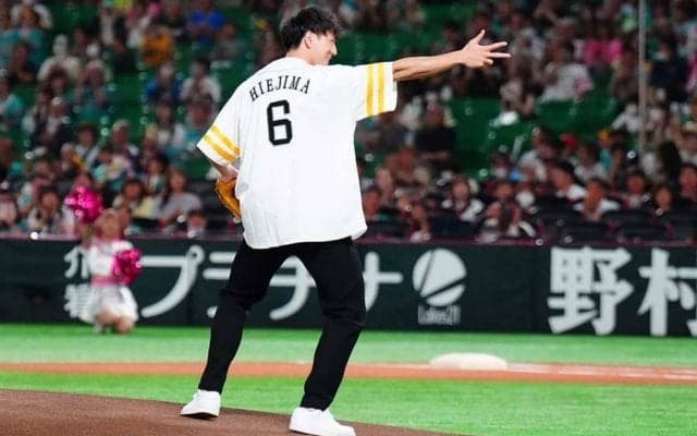 バスケ日本代表・比江島慎が見事なノーバウンド投球　比江島ポーズ決め「イメージ通り」