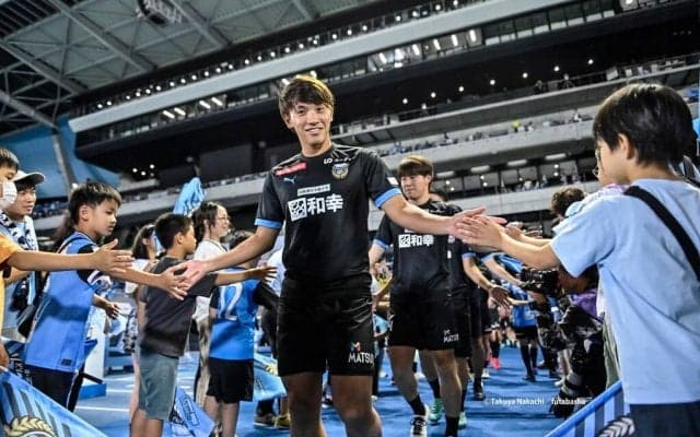 【J1川崎と“サッカー観戦が困難”な発達障がいの11人(1)】笑顔を創る企画で小学生が泣き出したワケと、参加者の母親が「とにかくうれしい」と感じた息子の一言