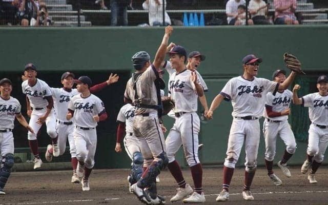 【高校野球】桐光学園が6点差大逆転…横浜破って秋の神奈川王者に　計40安打、4時間超の壮絶打撃戦