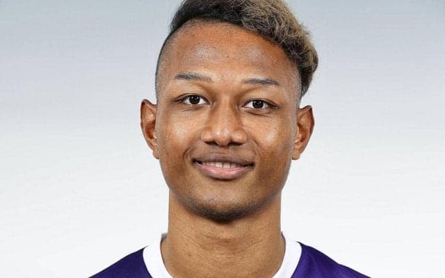 京都が中指立てて一発退場のアピアタウィア久の行為に声明…試合後に直接謝罪