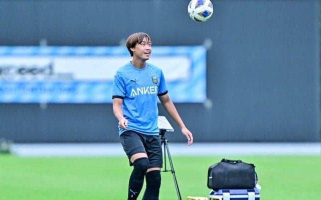 川崎・大南拓磨が持つ「周りと比較されても常に自分に矢印を向けて」の意識。新潟戦メンバー外で期待を感じながらも…ジェジエウと谷口に負けじと誓う成長で放つ存在感