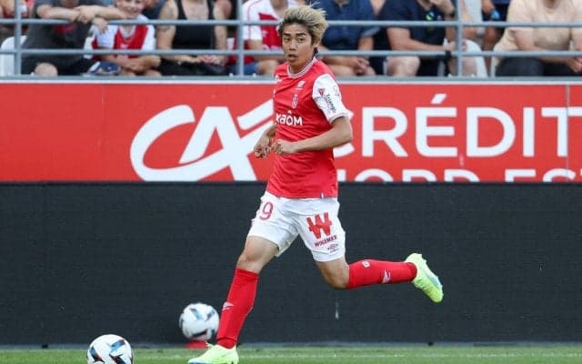 伊東純也が1アシスト含む全得点に絡む活躍！ ランスが2-0で絶不調・リヨンに勝利、中村敬斗も88分まで出場【リーグ・アン】