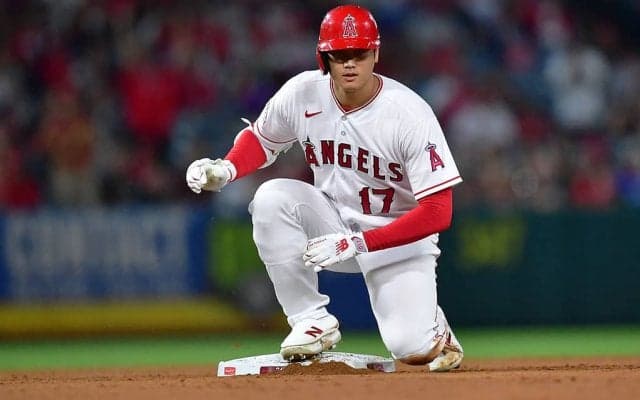 【MLB】足でも魅了、大谷翔平が記録したメジャー史上初の快挙　A・ロッドやボンズに続く“レジェンド”へ