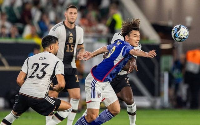 森保ジャパンの「１トップ問題」豪華タレントがそろう２列目との格差をどう埋めるべきか