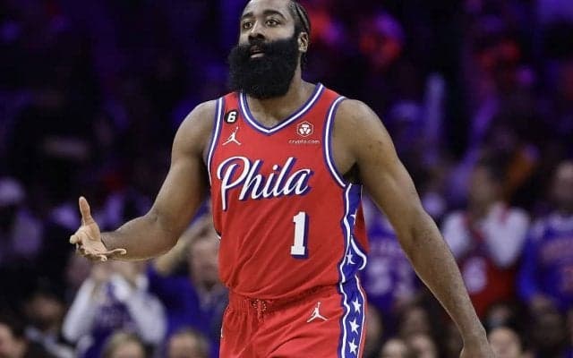 昨季のMVPエンビード擁するシクサーズがメディアデイに臨むもジェームズ・ハーデンは不在