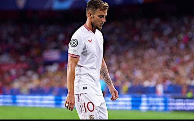 セビージャは2度のリード生かせず痛恨ドロー…PSVが土壇場弾で勝ち点1を獲得【CL】