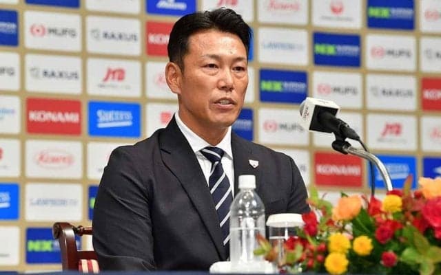 侍ジャパン、井端弘和新監督が就任会見　契約期間は1年…その後は大会ごと続投判断