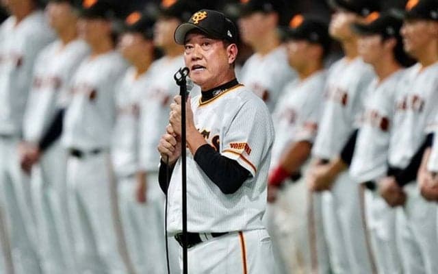 巨人、原監督が退任…目に涙で「私の責任」　阿部新監督に託す「一点の曇りもありません」