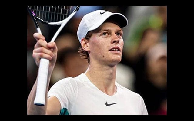  シナーがツアー9度目V メドに雪辱 