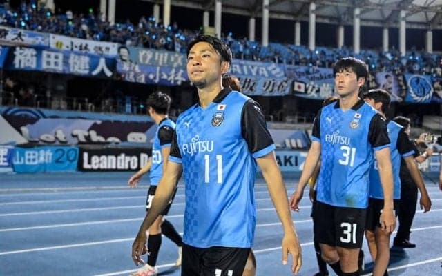 「若いエキスは必要ですよね」川崎FW小林悠が今年2度目の「年の差食事会ショット」公開！ 新参加メンバーの入れ替えに「追加されて、エキス吸われてる笑」とファン喜ぶ