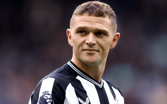 お父さんも頑張ったのに…PSGに快勝のニューカッスルDFトリッピアー、試合翌日に愛息が着たユニフォームにファンも涙「切ない」「これもパパの仕事」