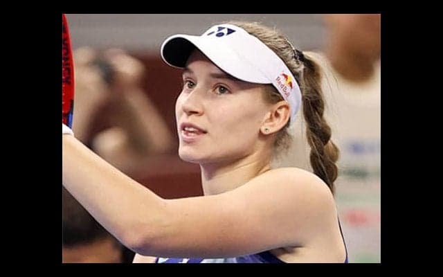  世界1位撃破し4強、サーブ好調 