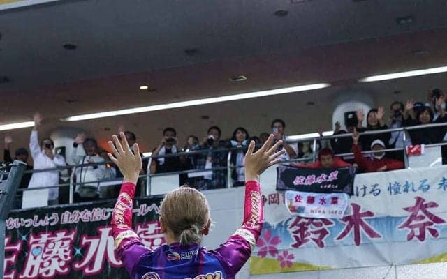 オールガールズ、売り上げ目標達成！