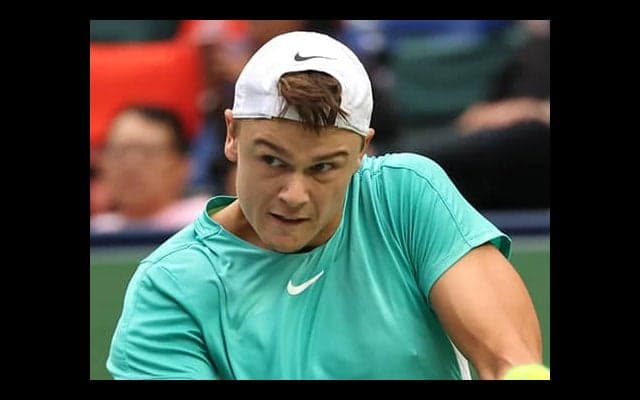 脅迫受ける ルーネ姉明かす