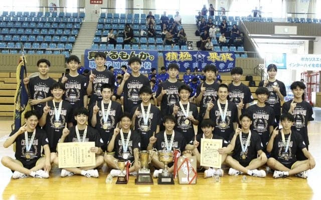 インターハイ男子完全優勝の駿台学園高はなぜ強い？ 「レベルが違いすぎました」「選手層が厚くて強い」ライバルたちの声
