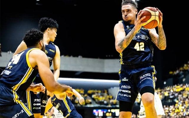 リードを守り切った宇都宮が群馬との開幕戦を制す…フォトゥが18得点8リバウンドと躍動