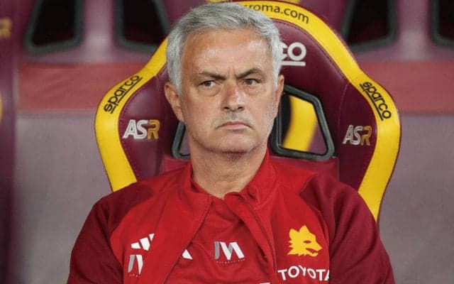 低調ローマ、次節敗戦でモウリーニョ監督解任へ？ 後任候補にコンテ氏とハンジ・フリック氏か